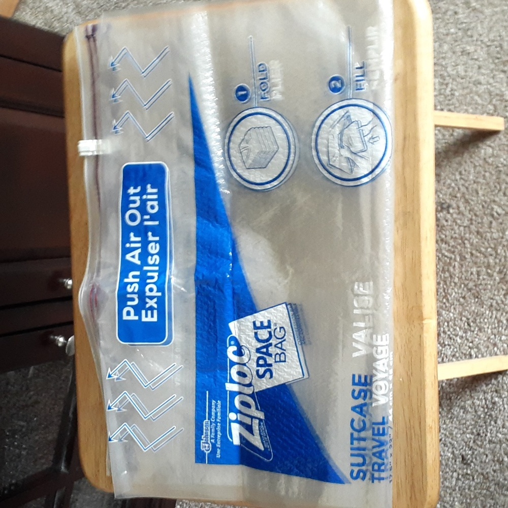 NWOT (2) Ziploc Space Bags Suitcase Size SS108 - Picture 3 of 6